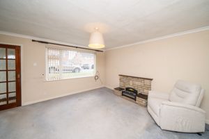 LOUNGE/DINER- click for photo gallery